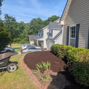 Mulch Installation 2 Square - MSGeneralServices.com